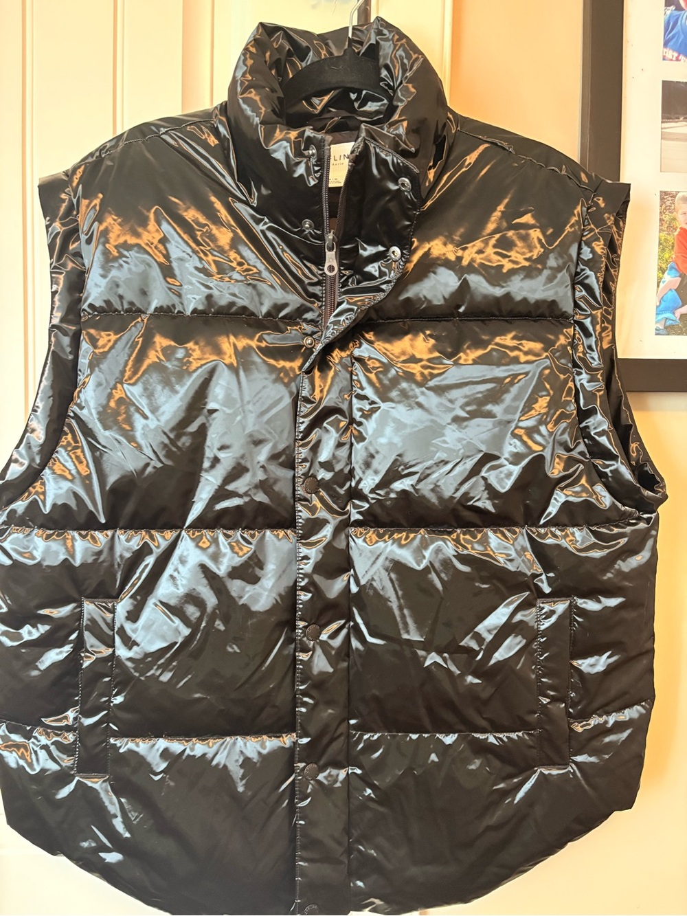 AERIE- Oversized Liquid black vest